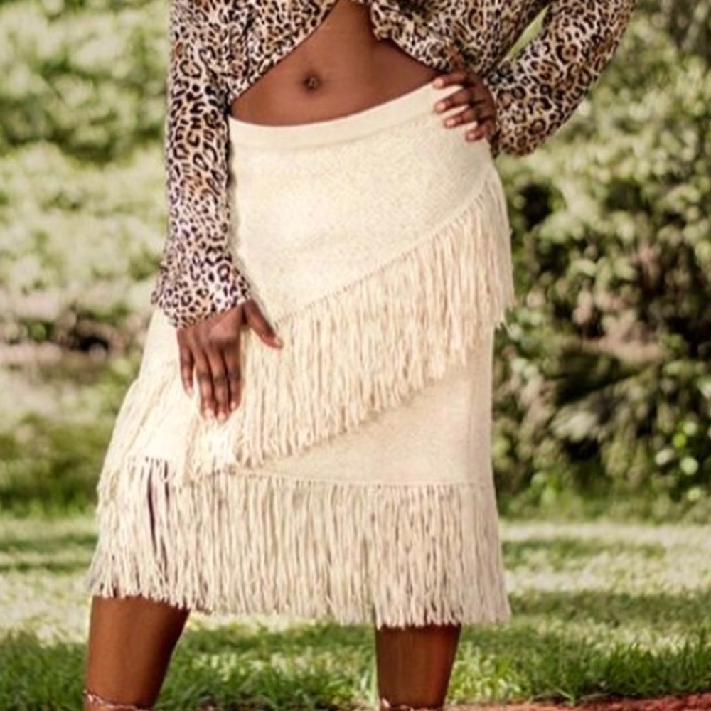 BCBG MAXAZRIA SKIRT